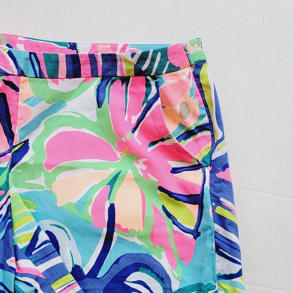 Lilly Pulitzer 5" Magnolia Scallop Shorts Womens 4 Multi Exotic Garden Pink Blue - Picture 3 of 11